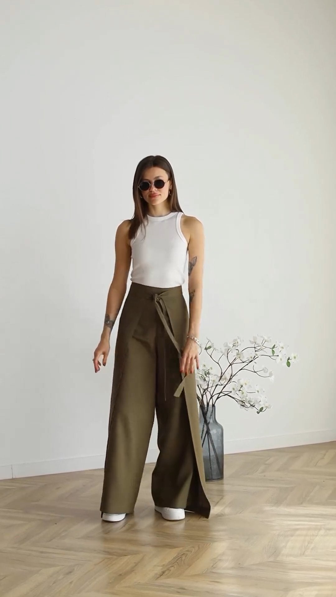 🌺Huge Sale 56% OFF🎁Women's Solid Color Strappy Trousers