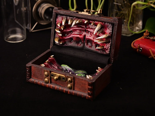 Mimic Chest Lockable Fantasy Dice Box