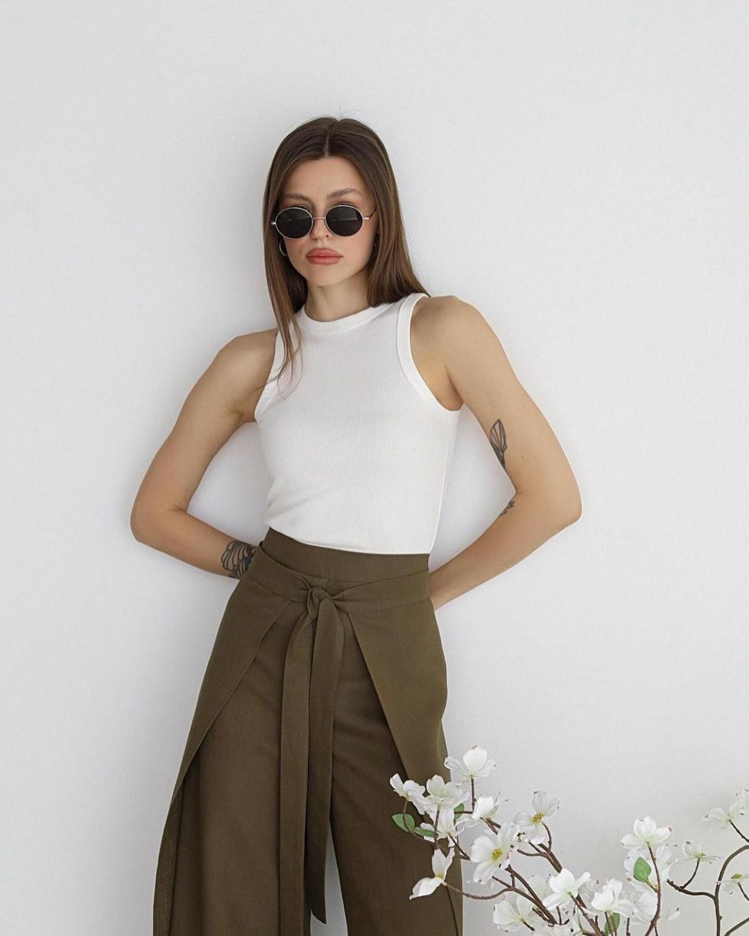 🌺Huge Sale 56% OFF🎁Women's Solid Color Strappy Trousers